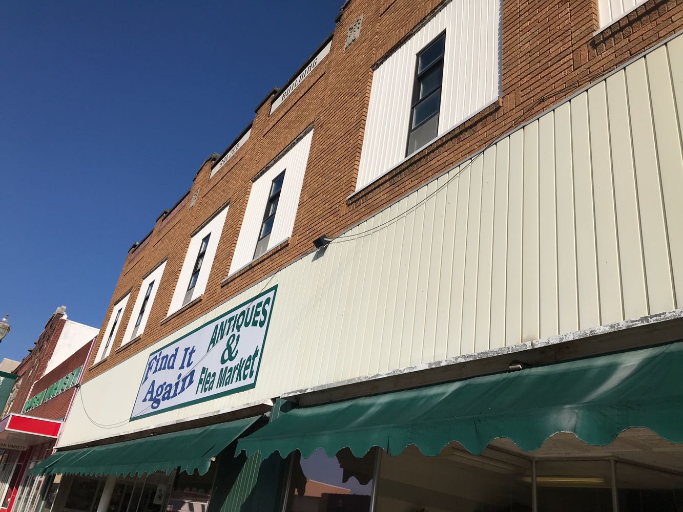 410 E Broadway St, Monett, MO 65708